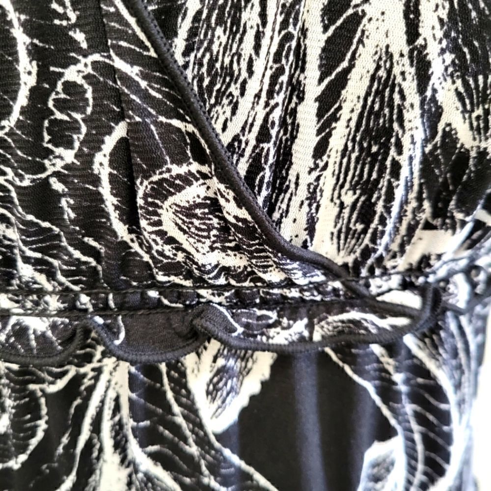 EC STYLE & CO. BLACK AND WHITE SLEEVELESS DRESS SZ.M - Picture 4 of 4